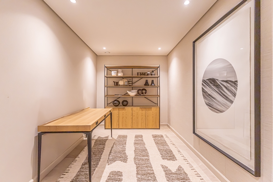 To Let 4 Bedroom Property for Rent in Fresnaye Western Cape